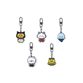 Le sserafim - easy crazy hot encore official md fim's club metal keyring