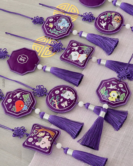 BT21 - Premium K Edition Embroidered Tessle Keyring