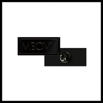 MEOVV - My Eyes Open Wide Japan Pop Up Store Official MD Metal Badge
