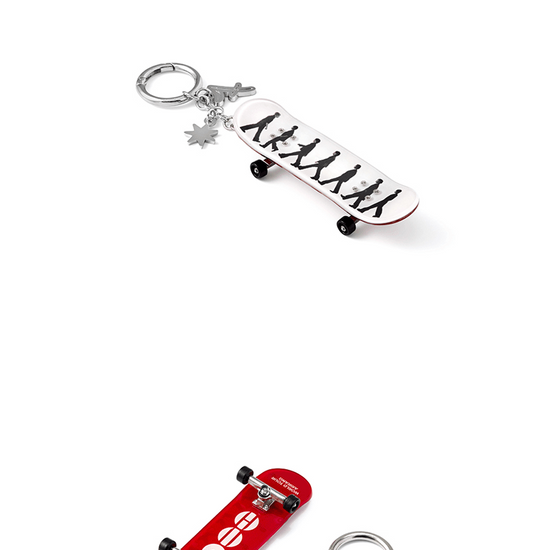 BTS - arirang world tour official md mini skateboard keyring