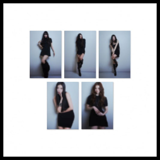 MEOVV - My Eyes Open Wide Japan Pop Up Store Official MD Printed Photo