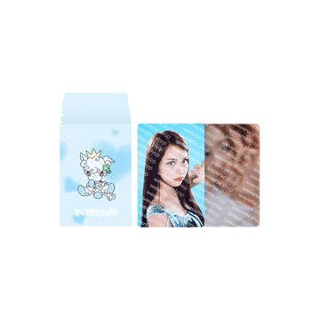 HEARTS2HEARTS - Focus 1st Mini Album Official MD Random Trading Card A Ver