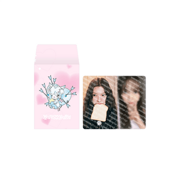 HEARTS2HEARTS - Focus 1st Mini Album Official MD Random Trading Card B Ver