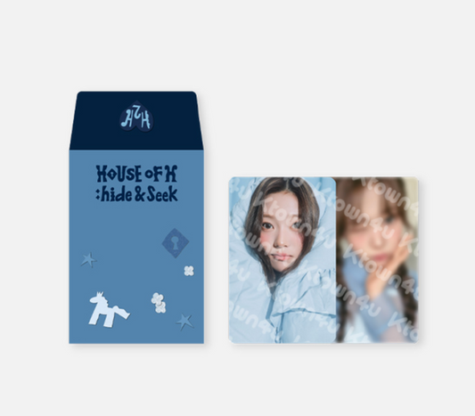 Hearts2hearts - 2026 Sm Artist Season's Greetings Random Trading Card Set