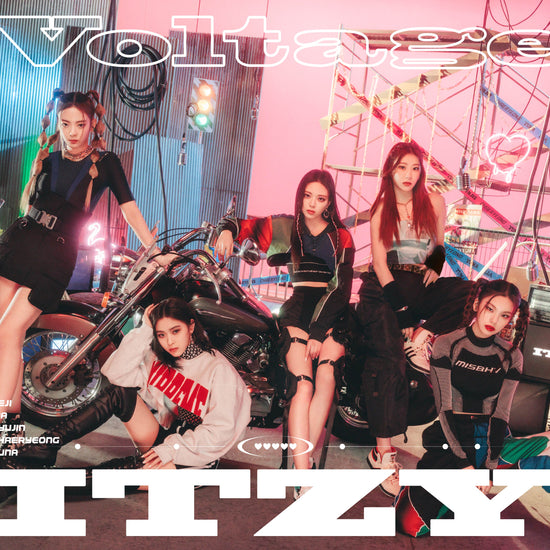 ITZY - 1st Japanese Album "Voltage" - Kpop Omo